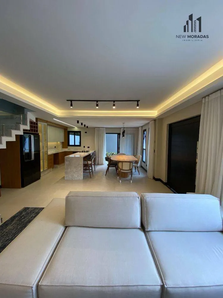 Sobrado, 3 quartos, 260 m² - Foto 2