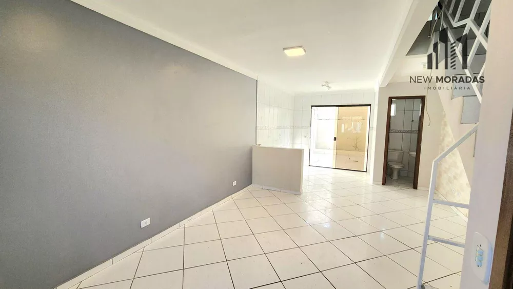 Sobrado à venda com 2 quartos, 65m² - Foto 1