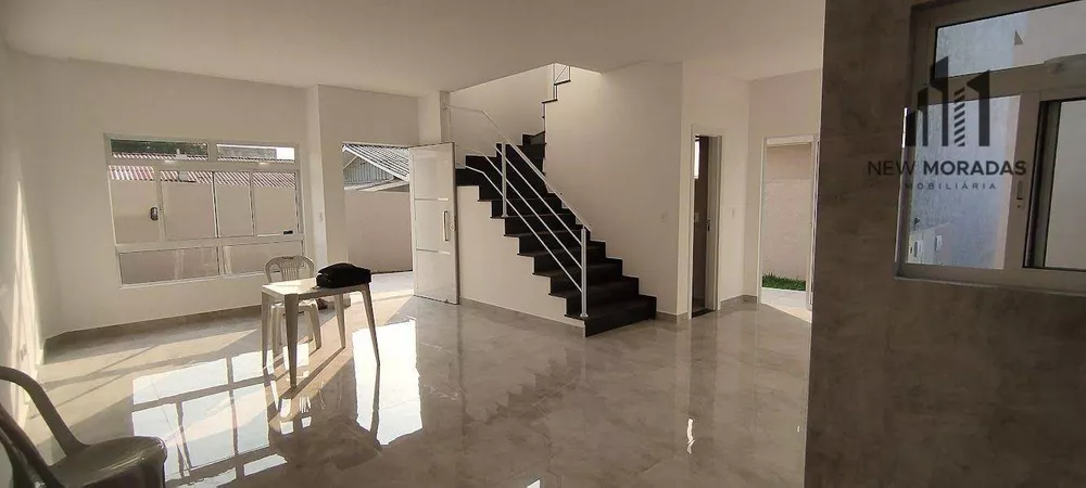 Sobrado à venda com 3 quartos, 110m² - Foto 2