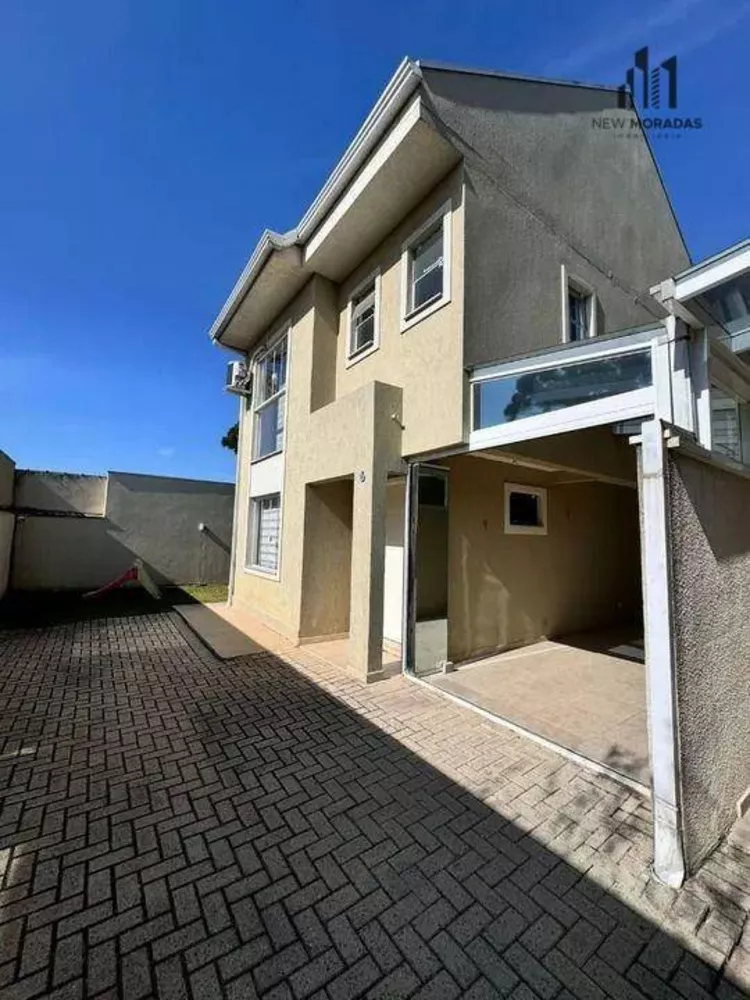 Sobrado à venda com 3 quartos, 123m² - Foto 1