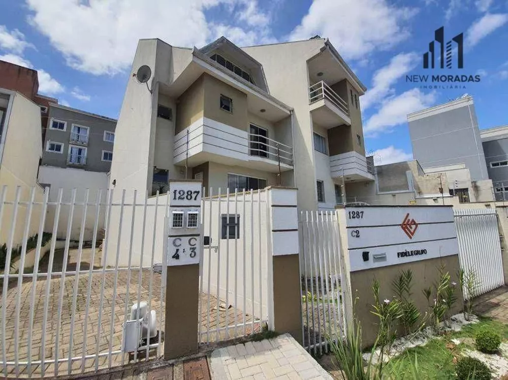 Sobrado à venda com 3 quartos, 206m² - Foto 1