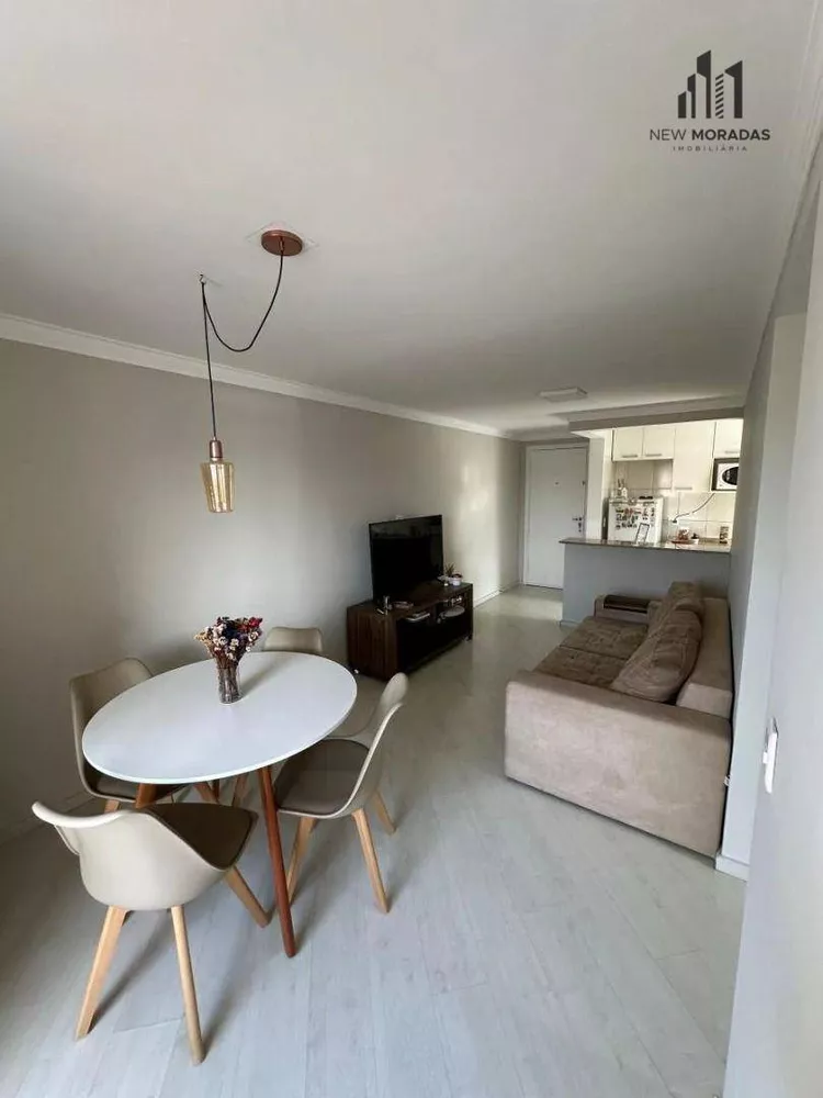 Apartamento à venda com 3 quartos, 70m² - Foto 1