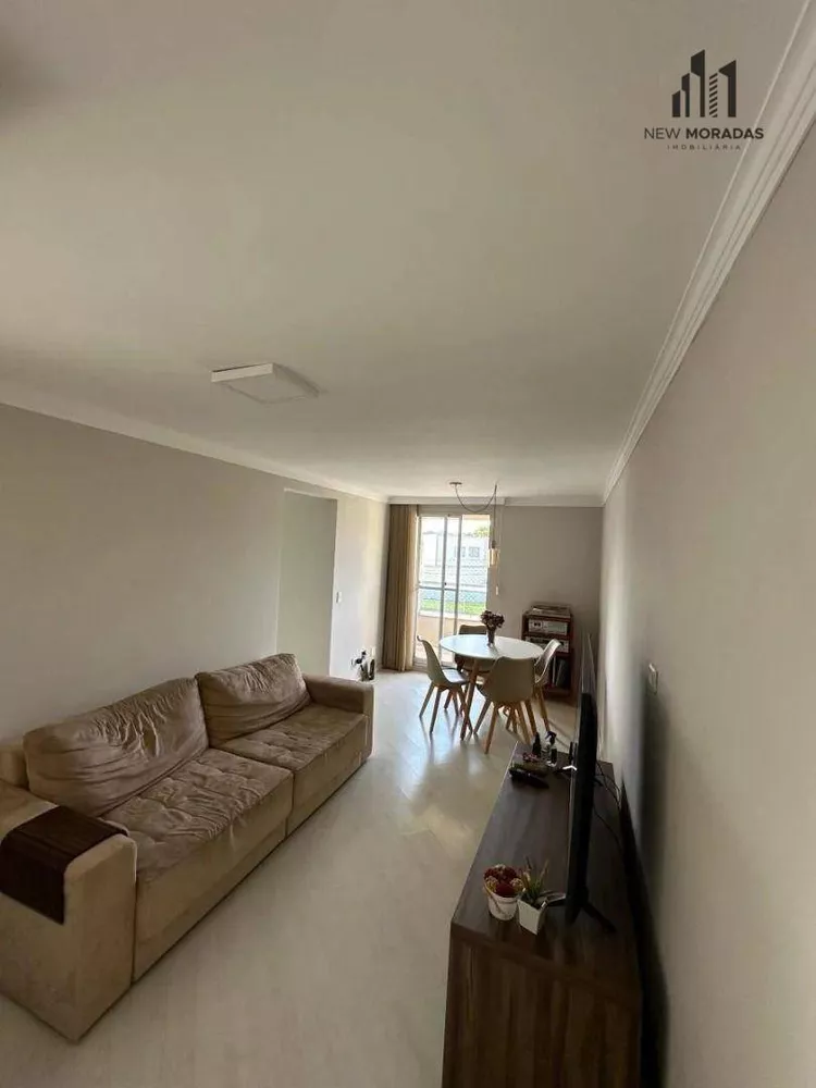 Apartamento à venda com 3 quartos, 70m² - Foto 3