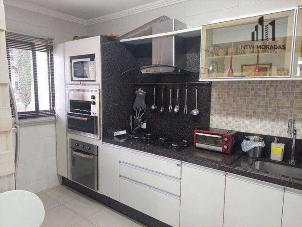 Apartamento à venda com 2 quartos, 100m² - Foto 2