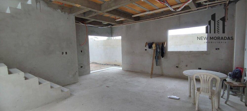 Sobrado à venda com 3 quartos, 129m² - Foto 1