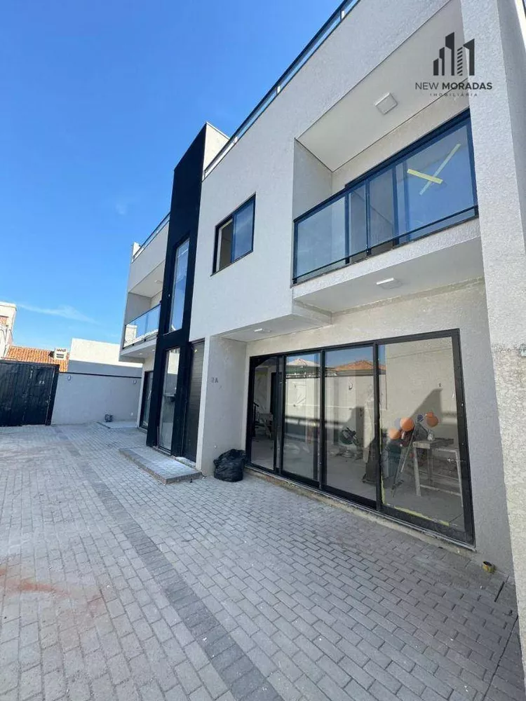 Sobrado à venda com 3 quartos, 143m² - Foto 1