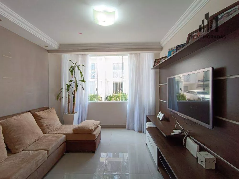 Sobrado à venda com 3 quartos, 112m² - Foto 1