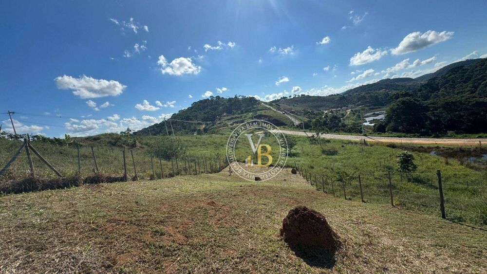 Loteamento e Condomínio, 700 m² - Foto 1