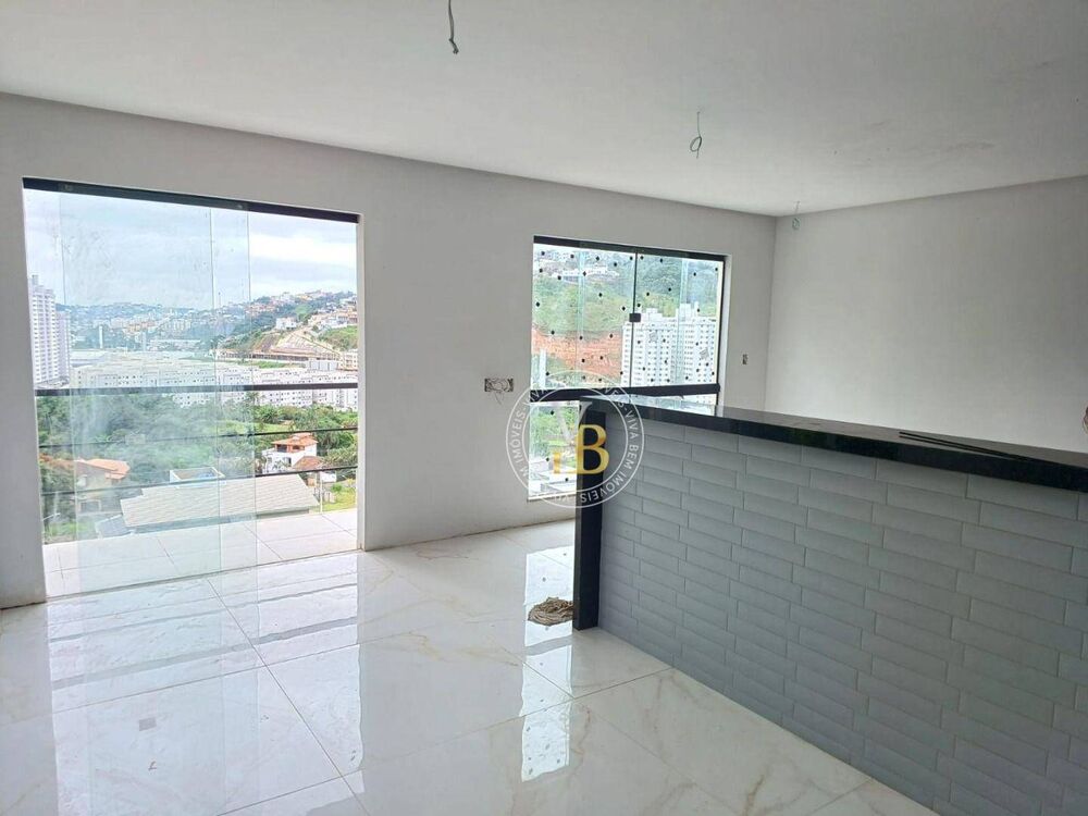 Casa de Condomínio à venda com 3 quartos, 231m² - Foto 4