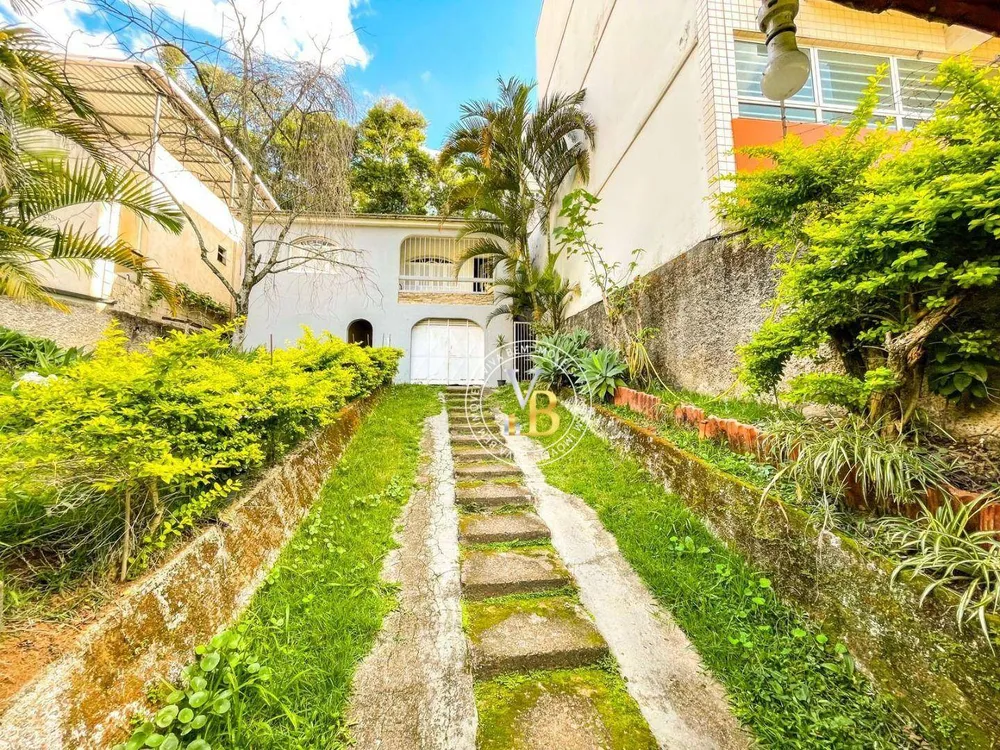 Casa, 4 quartos, 275 m² - Foto 1