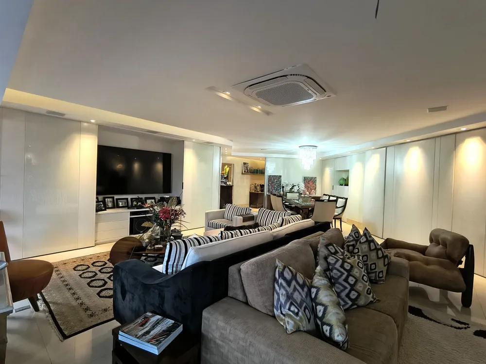 Apartamento, 3 quartos, 300 m² - Foto 1
