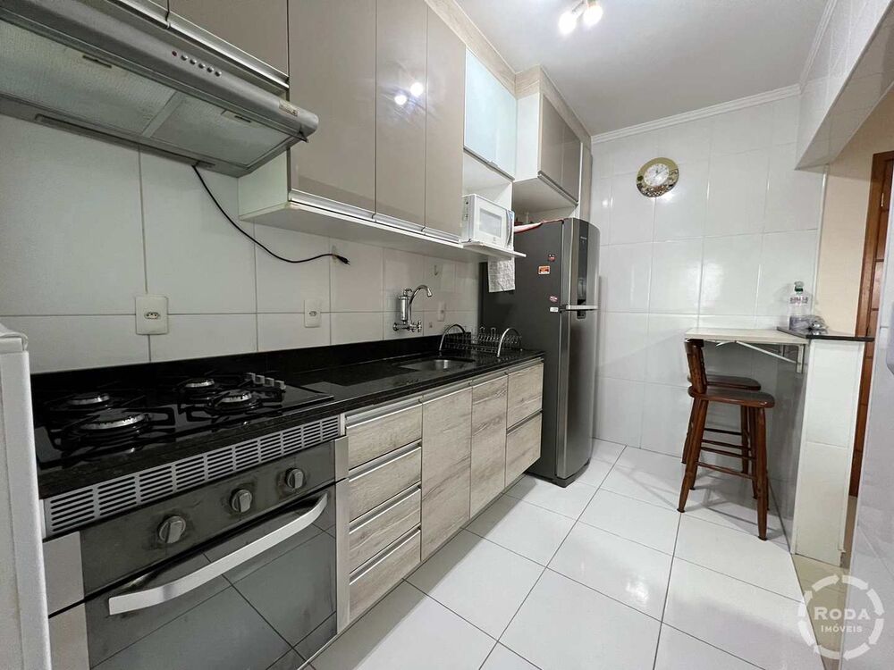 Apartamento à venda com 2 quartos, 70m² - Foto 9