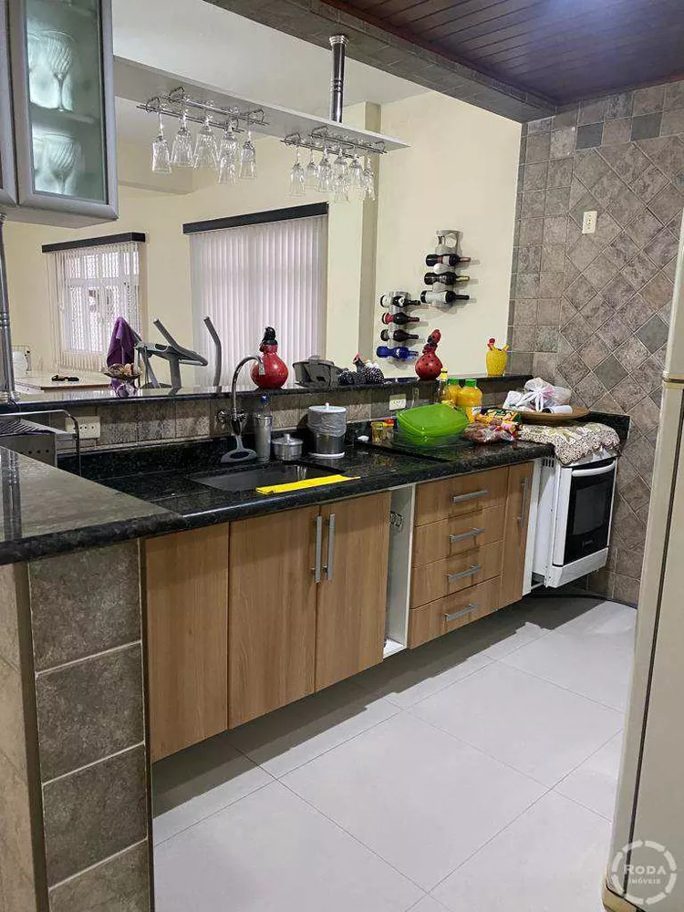 Casa, 5 quartos, 275 m² - Foto 3