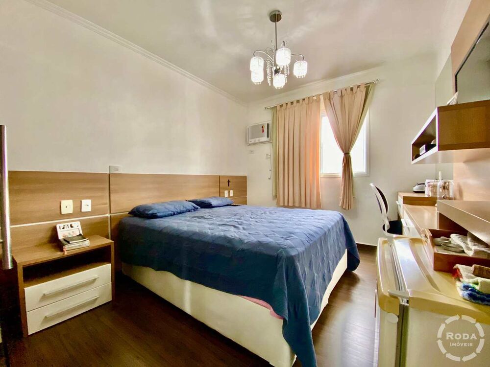 Casa à venda com 3 quartos, 347m² - Foto 1