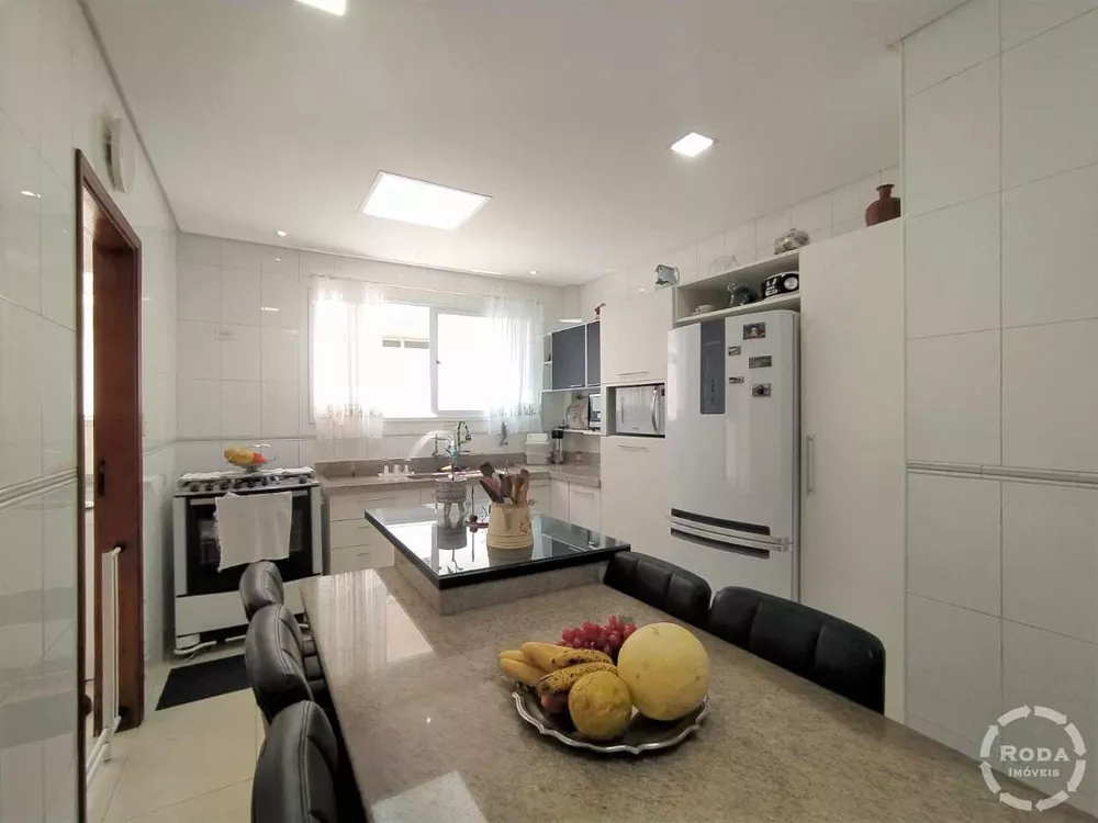 Casa, 4 quartos, 236 m² - Foto 2