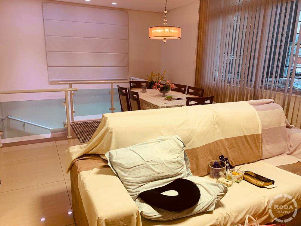 Casa à venda com 3 quartos, 140m² - Foto 1