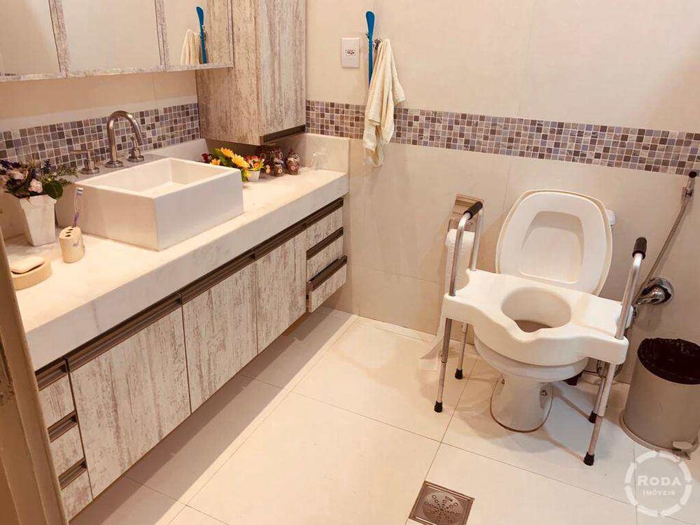 Casa à venda com 3 quartos, 140m² - Foto 2