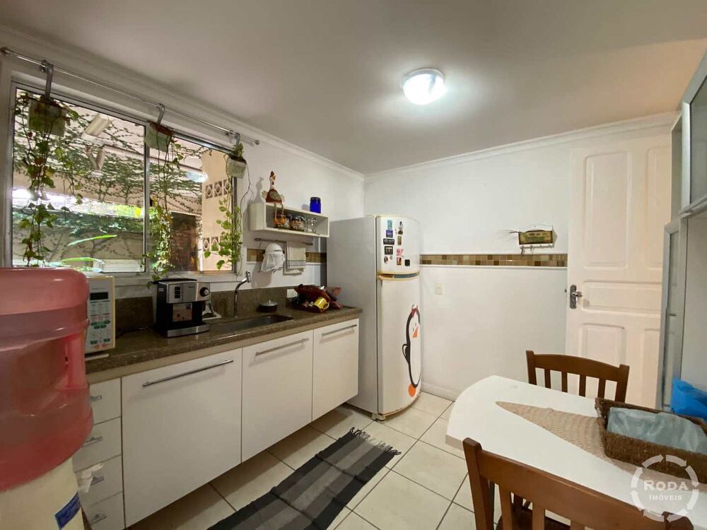 Sobrado à venda e aluguel com 3 quartos, 140m² - Foto 2