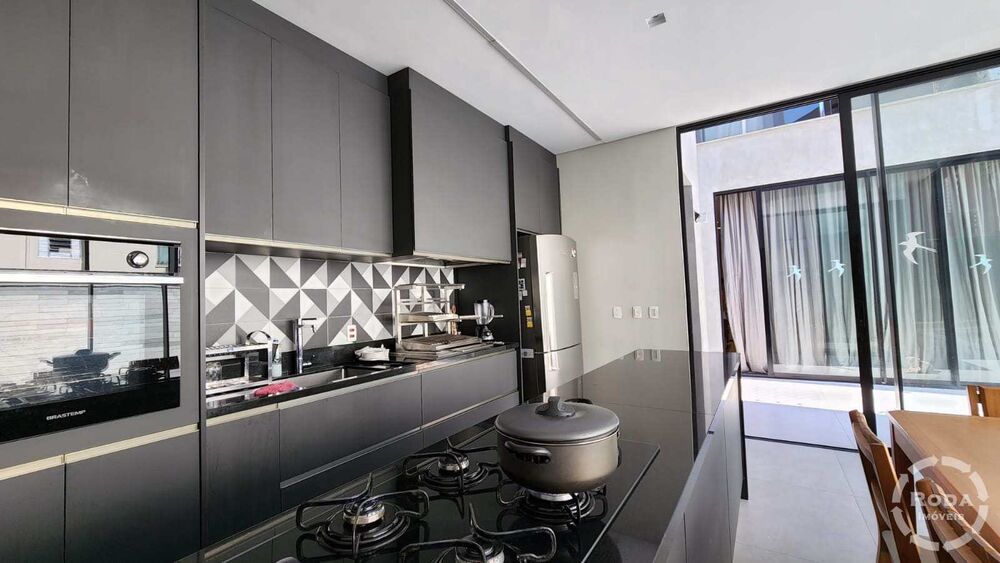 Casa, 4 quartos, 376 m² - Foto 2