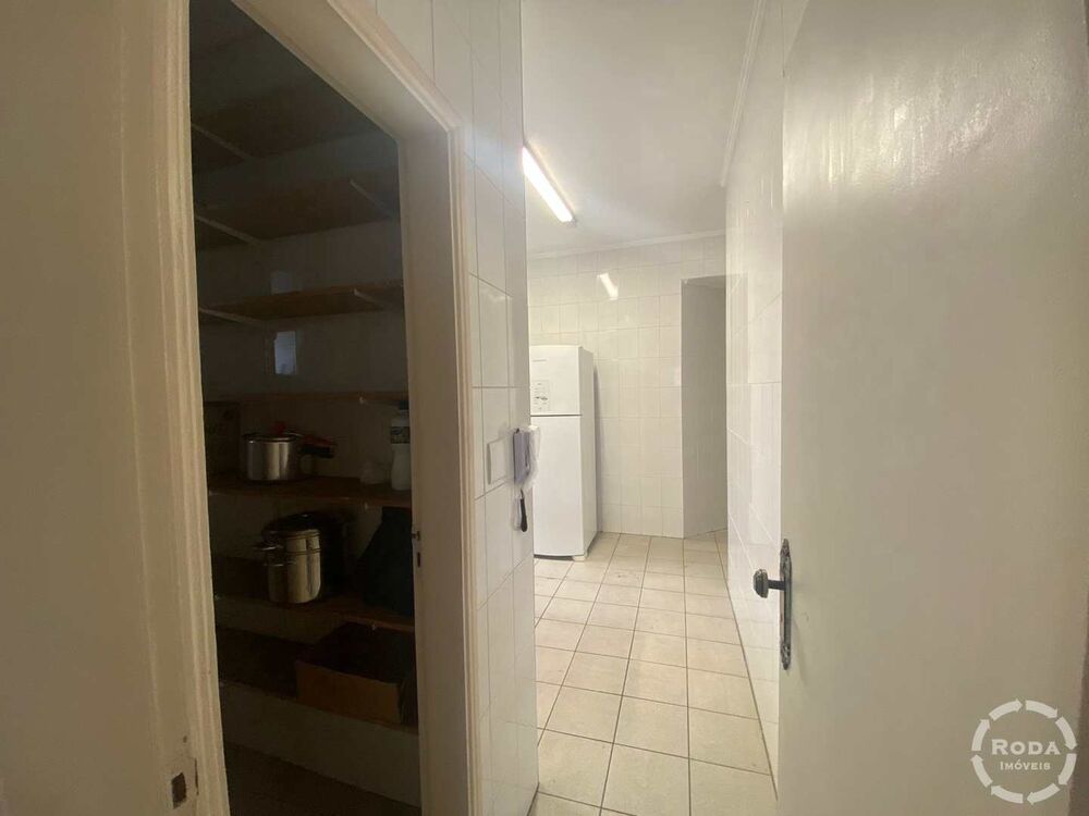 Apartamento à venda com 3 quartos, 190m² - Foto 12
