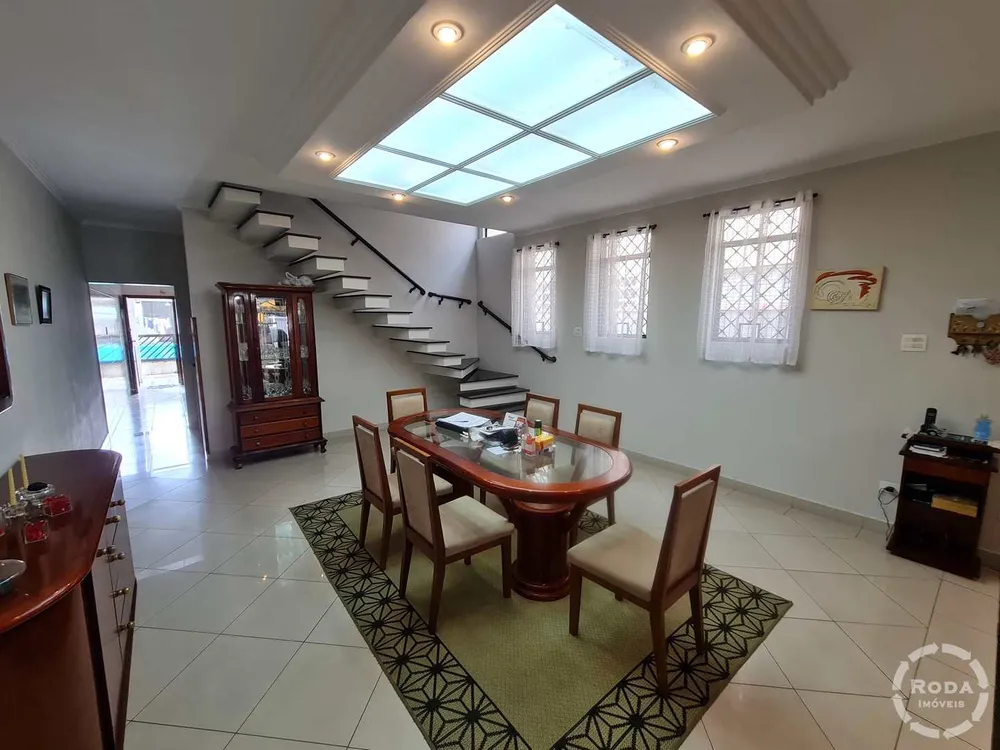 Sobrado, 4 quartos, 315 m² - Foto 2