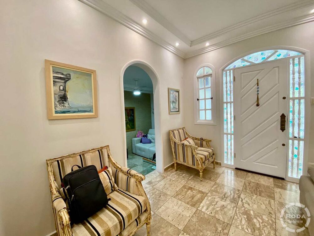 Sobrado à venda com 3 quartos, 200m² - Foto 2