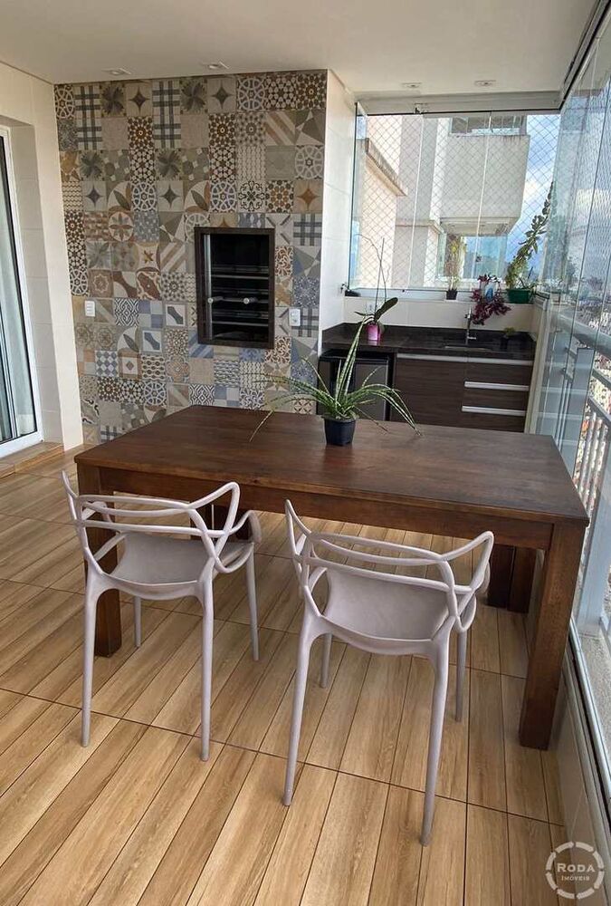 Apartamento à venda com 3 quartos, 150m² - Foto 3