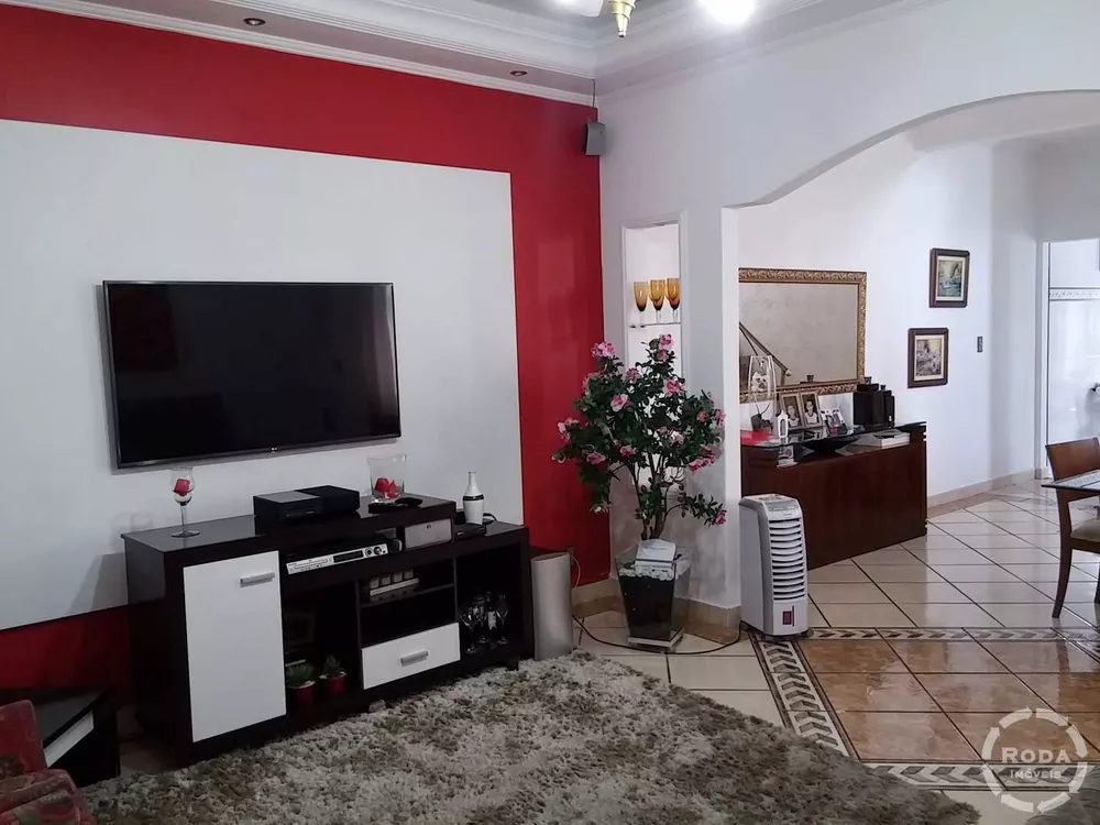 Casa à venda com 3 quartos, 210m² - Foto 7