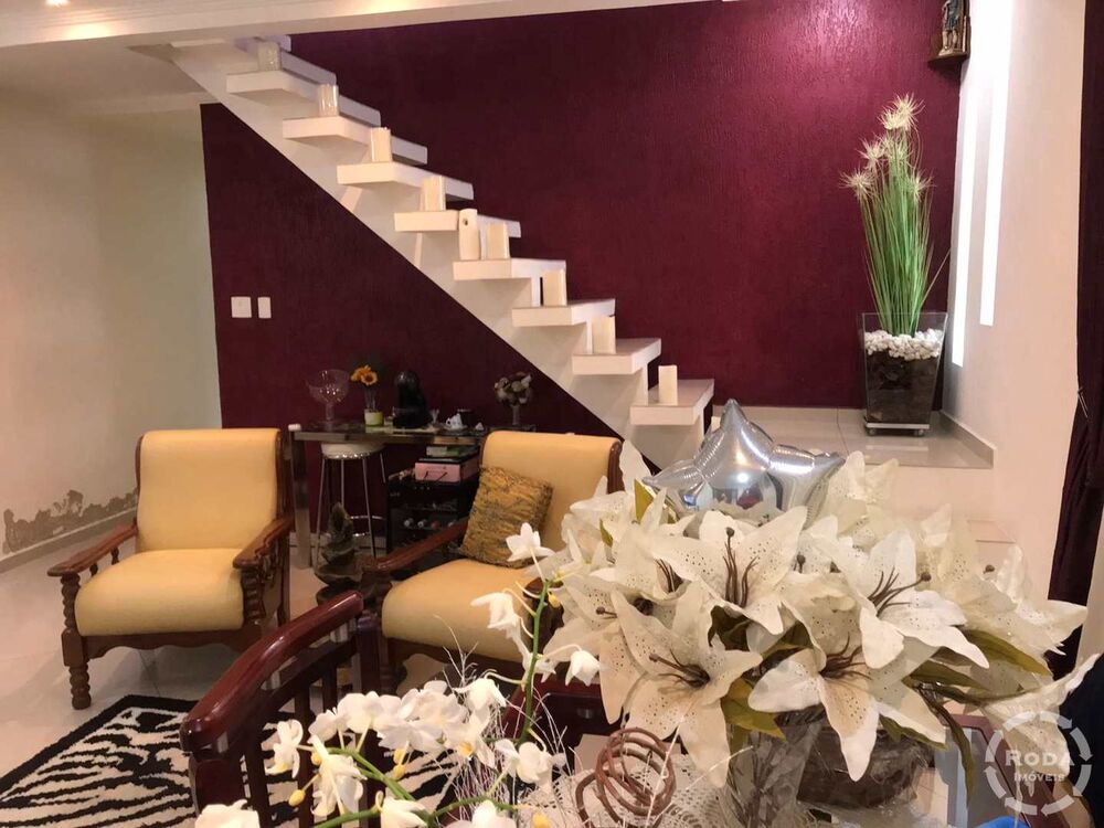 Sobrado à venda com 3 quartos, 268m² - Foto 1