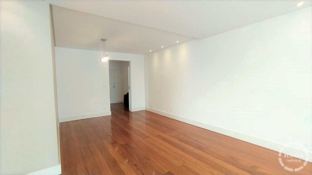 Apartamento à venda com 3 quartos, 155m² - Foto 3