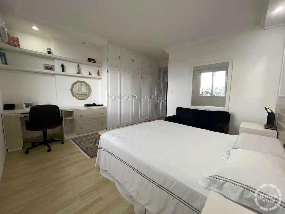 Apartamento, 3 quartos, 210 m² - Foto 11