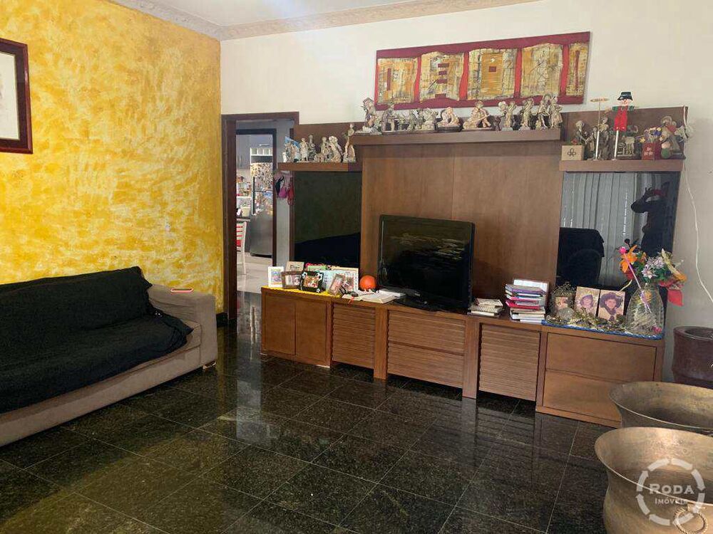 Casa para alugar com 3 quartos, 169m² - Foto 2