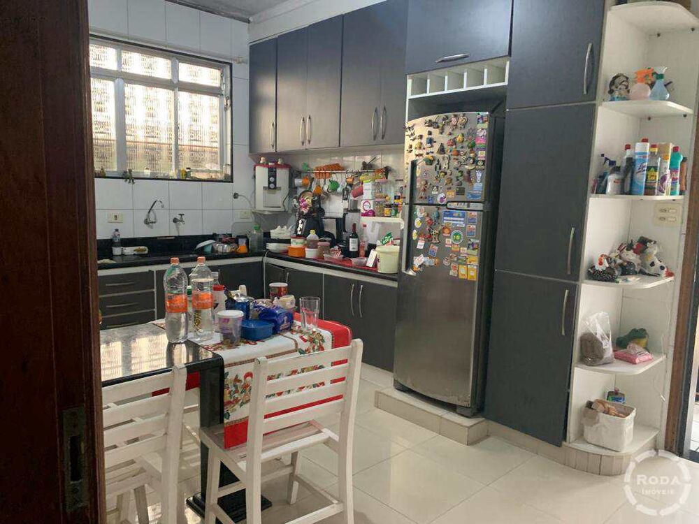 Casa para alugar com 3 quartos, 169m² - Foto 4