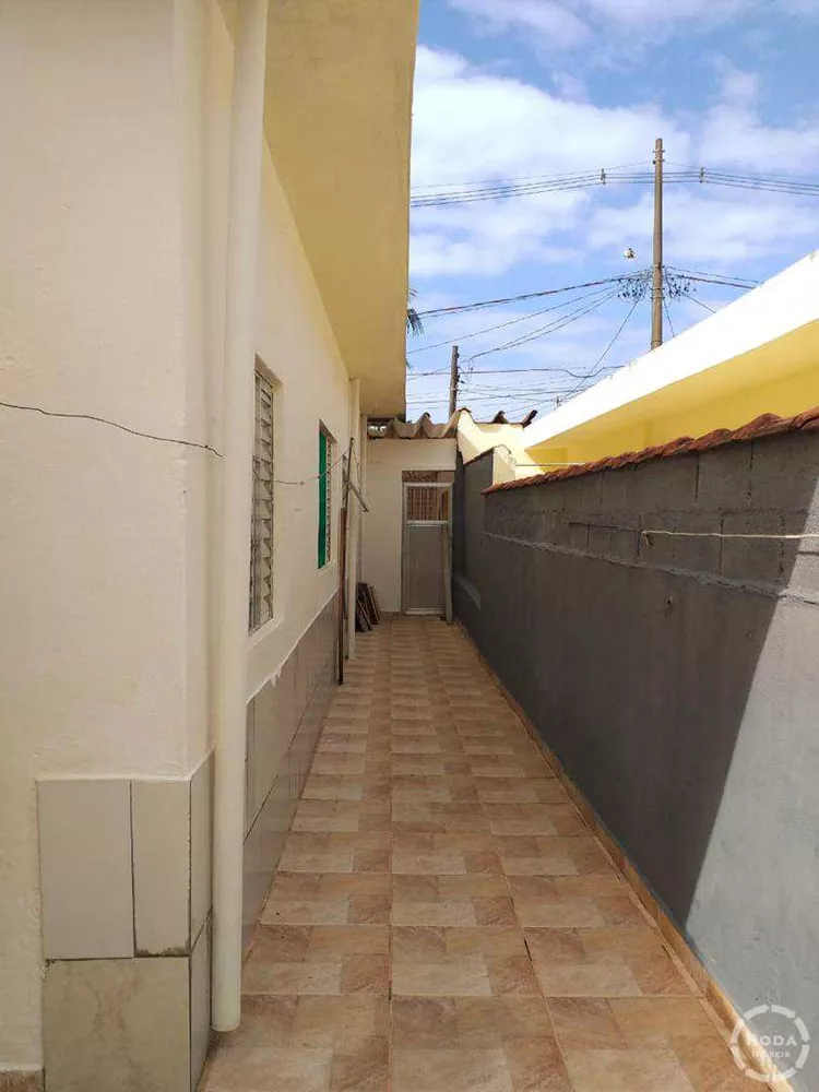 Casa, 3 quartos, 250 m² - Foto 15