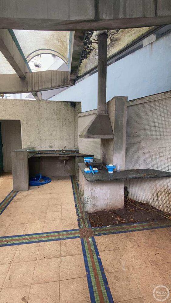 Sobrado, 4 quartos, 593 m² - Foto 1