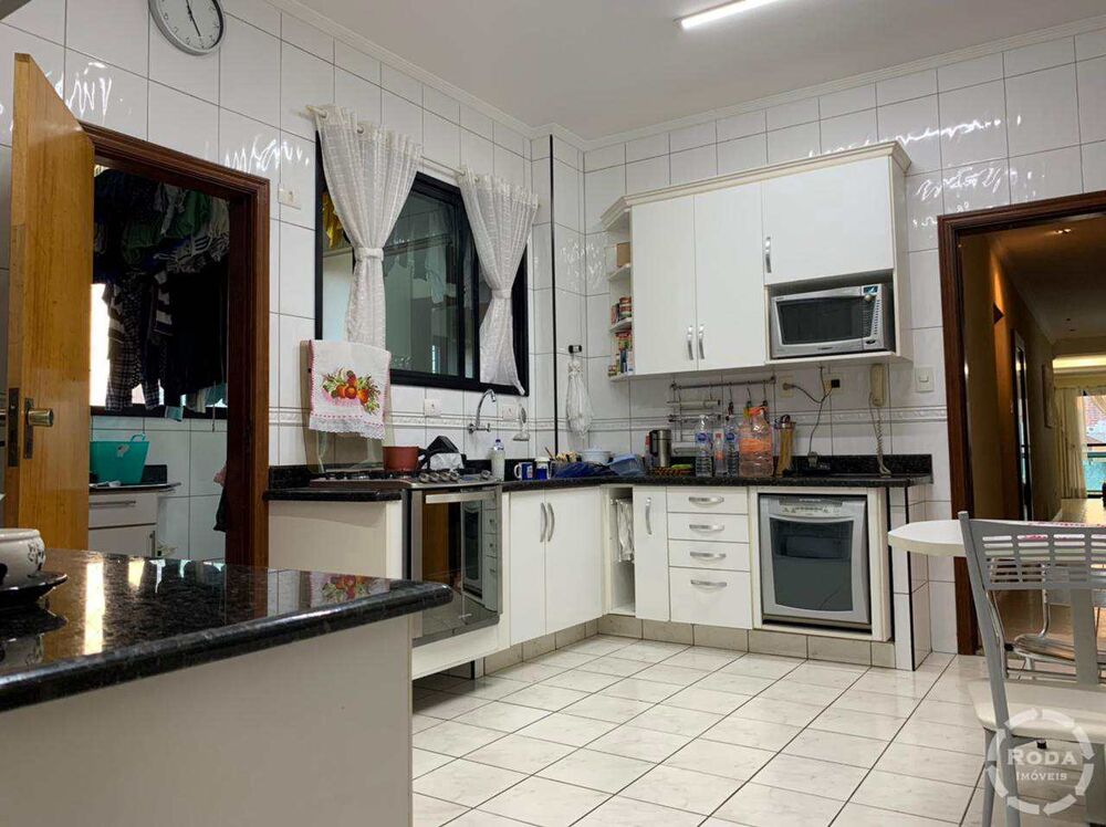Apartamento à venda com 3 quartos, 150m² - Foto 9