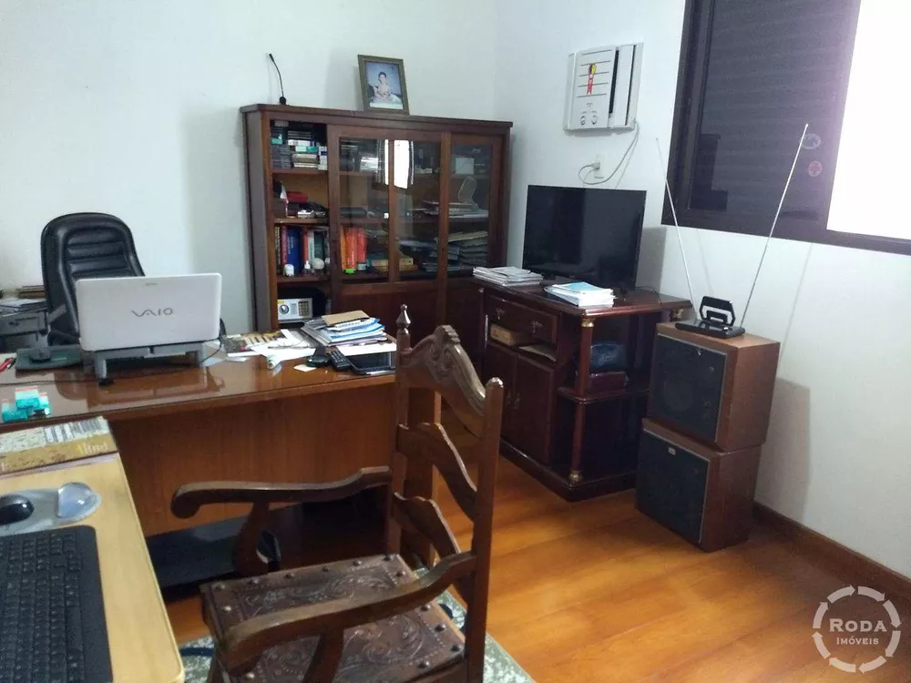 Apartamento à venda com 3 quartos, 169m² - Foto 12