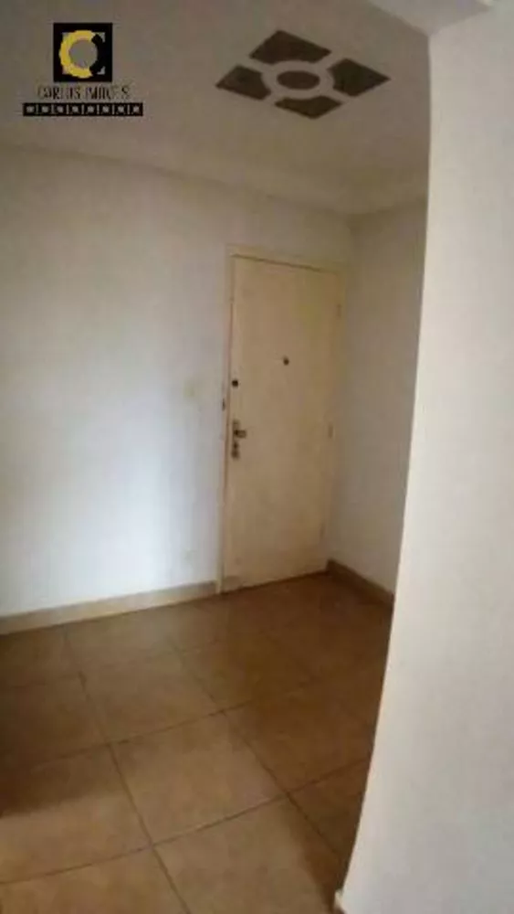 Apartamento à venda com 2 quartos, 71m² - Foto 2