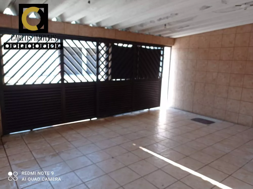 Casa à venda com 4 quartos, 140m² - Foto 3