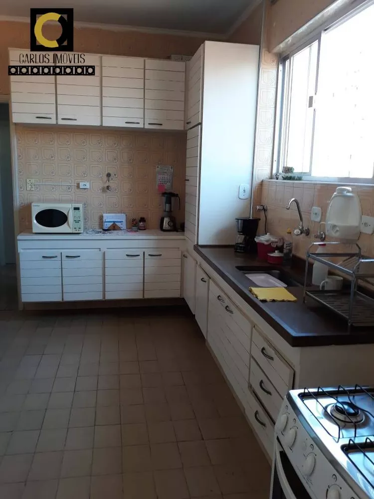 Apartamento à venda com 2 quartos, 72m² - Foto 3