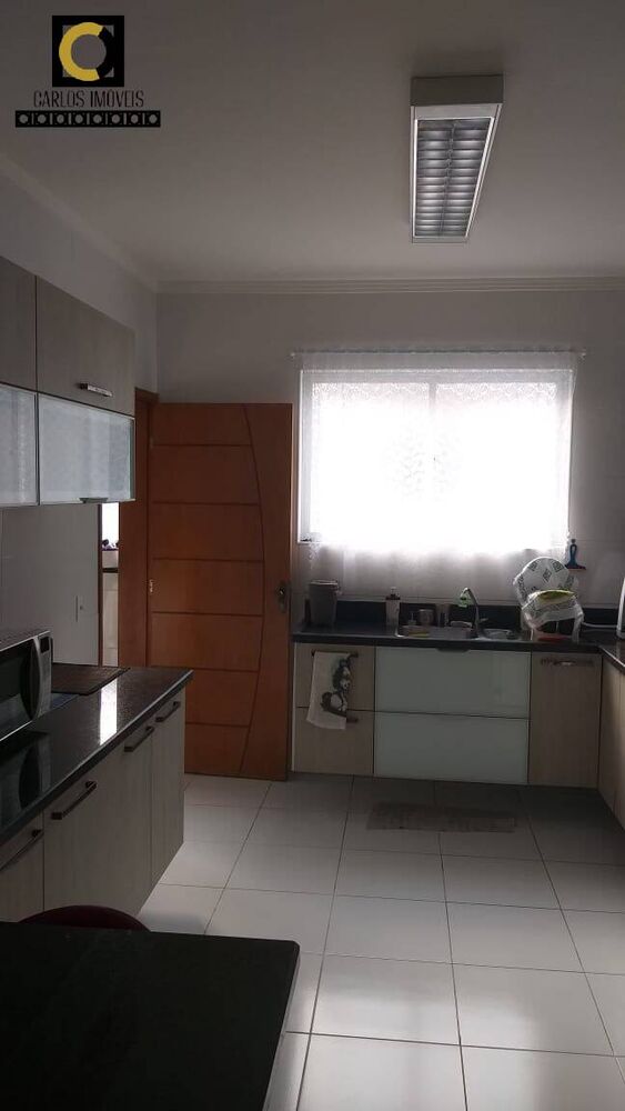 Casa à venda com 3 quartos, 146m² - Foto 2
