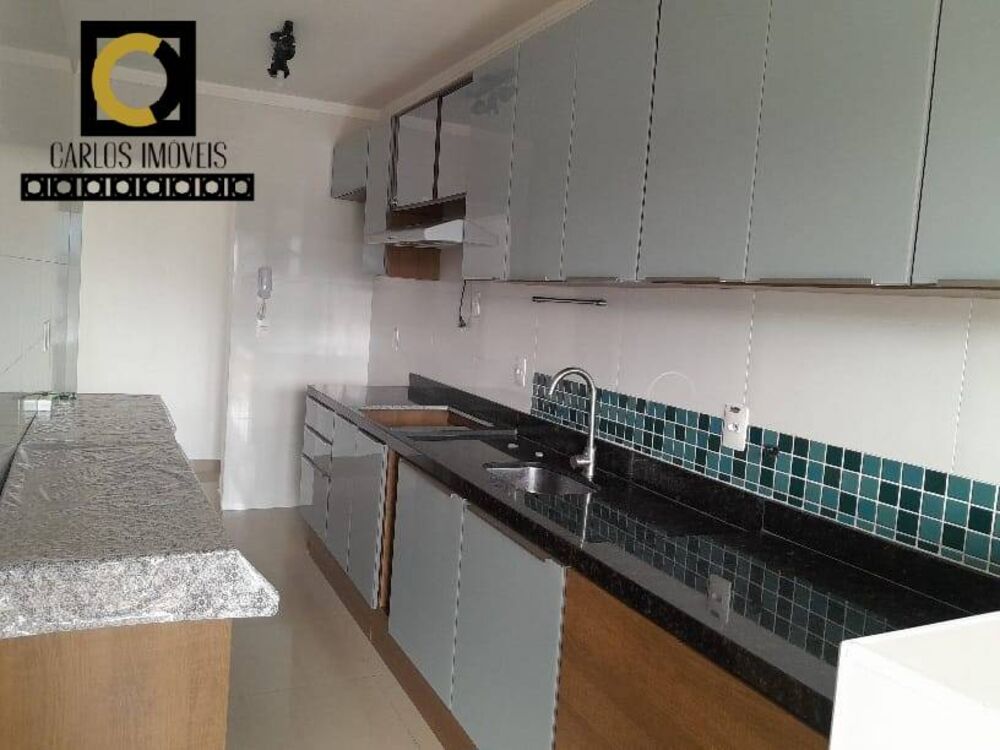 Apartamento à venda com 2 quartos, 90m² - Foto 2