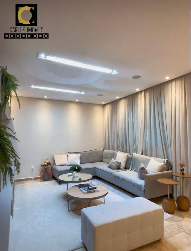 Casa à venda com 3 quartos, 223m² - Foto 2
