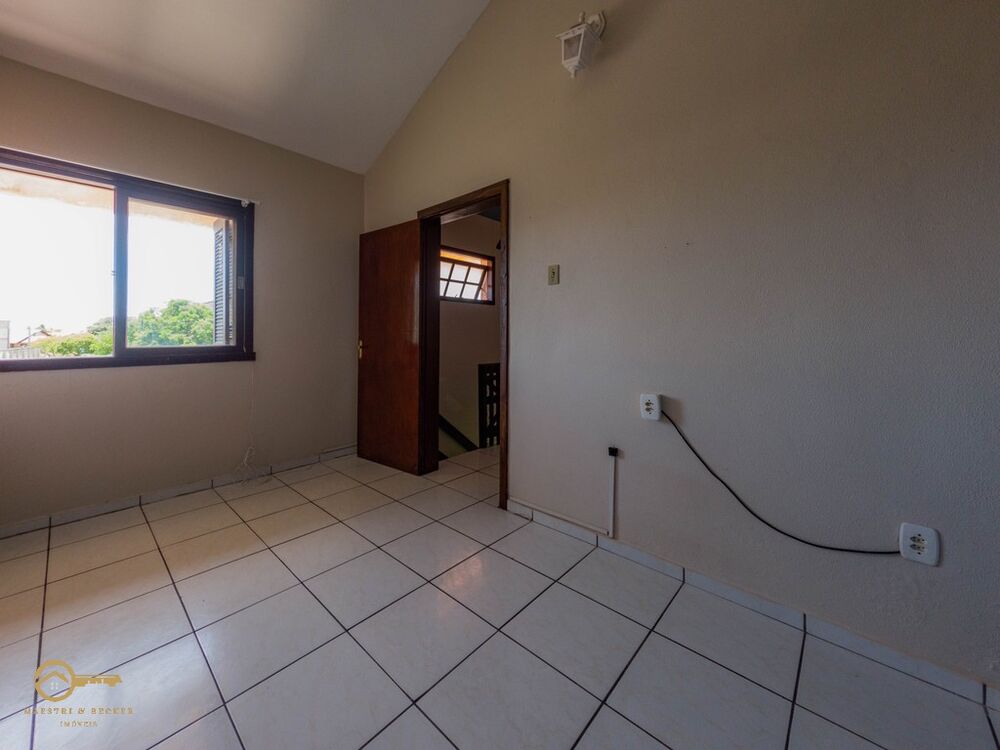 Casa, 4 quartos, 125 m² - Foto 1