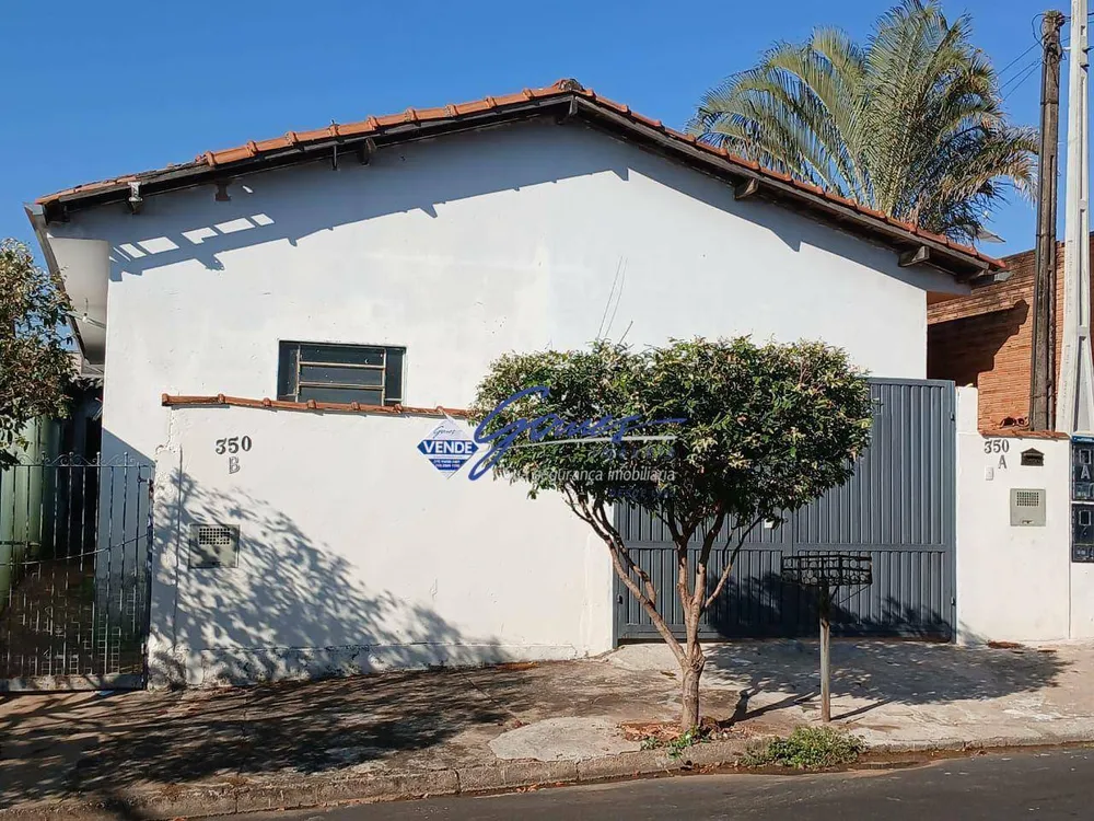Casa, 4 quartos, 137 m² - Foto 1