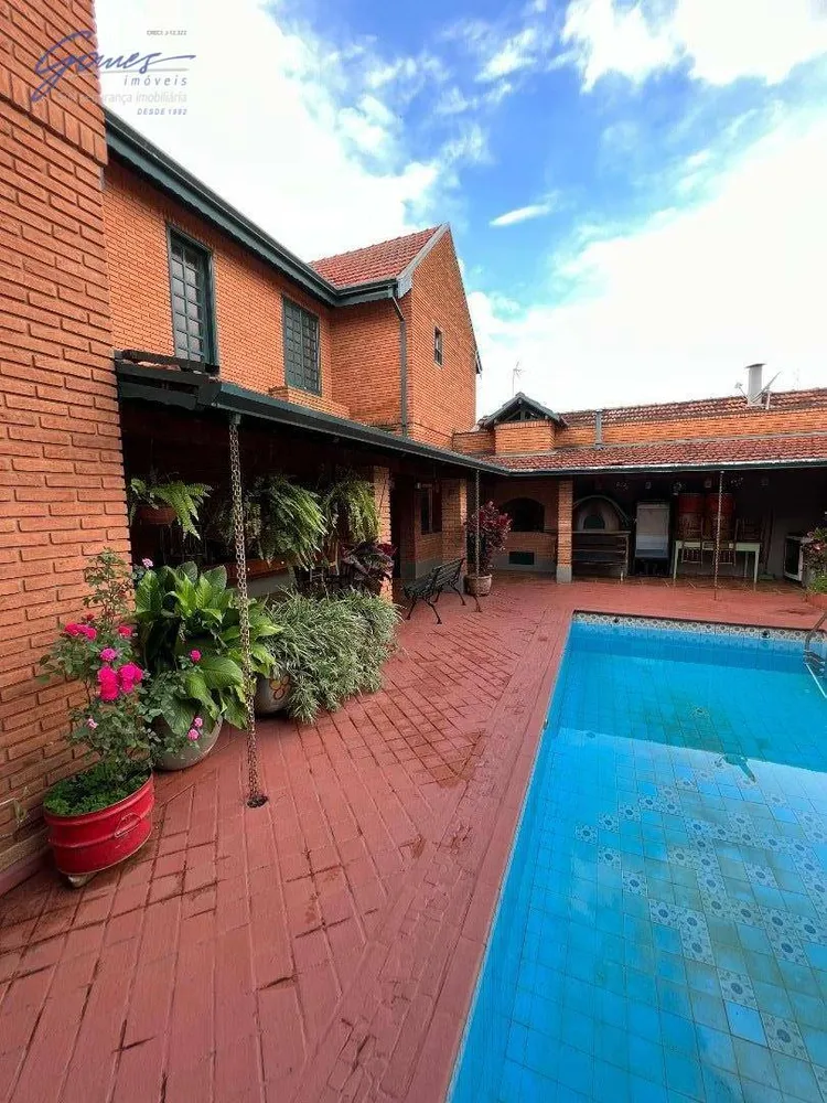 Sobrado, 3 quartos, 366 m² - Foto 2