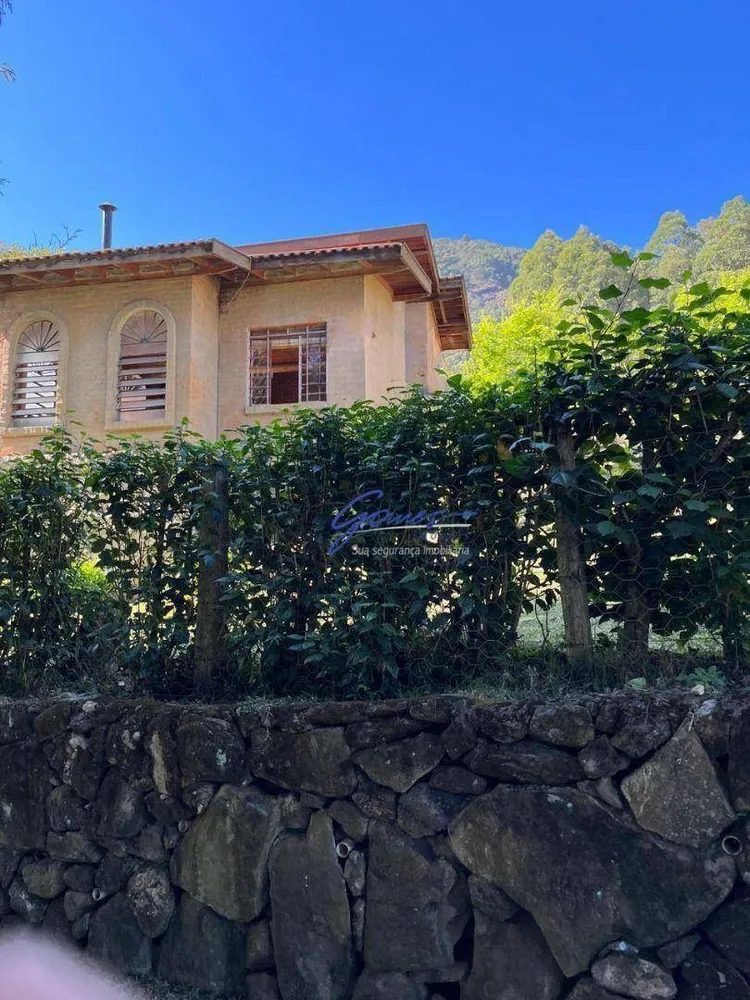 Chácara, 2 quartos, 1237 m² - Foto 2