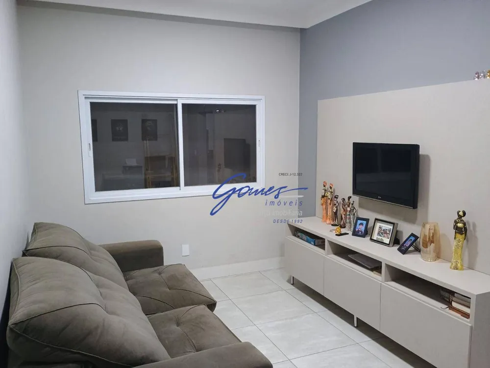 Casa, 3 quartos, 210 m² - Foto 3