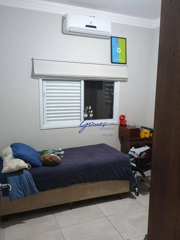 Casa, 3 quartos, 210 m² - Foto 4
