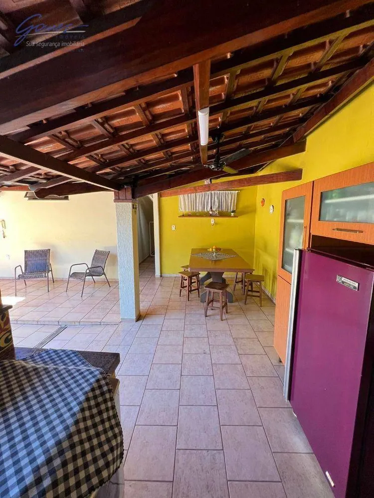 Casa, 4 quartos, 235 m² - Foto 3